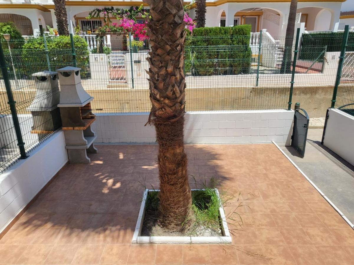 ¡Bajo Precioso Con Salida Directa A La Piscina Comunitaria En Paraiso De Vera! Екстериор снимка