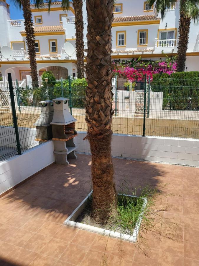 ¡Bajo Precioso Con Salida Directa A La Piscina Comunitaria En Paraiso De Vera! Екстериор снимка